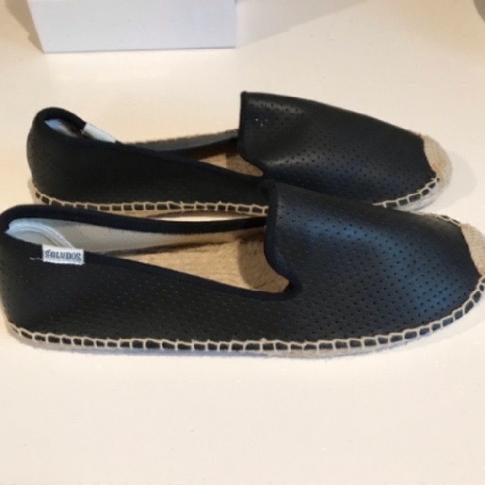Soludos Black Leather Smoking Slipper